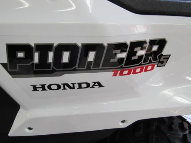 2016 Honda Pioneer 1000-5 Deluxe (White/--)