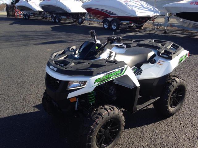 2016 Arctic Cat Alterra 500 XT (Gray/--)