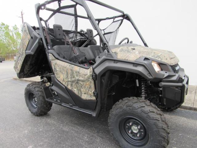 2016 Honda Pioneer 1000 EPS (Camo/--)